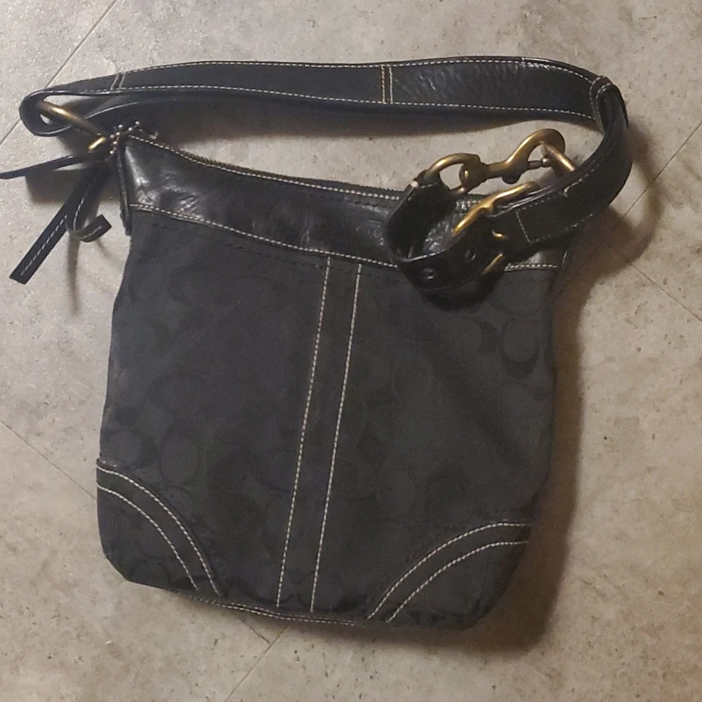 Coach jaquard crossbody